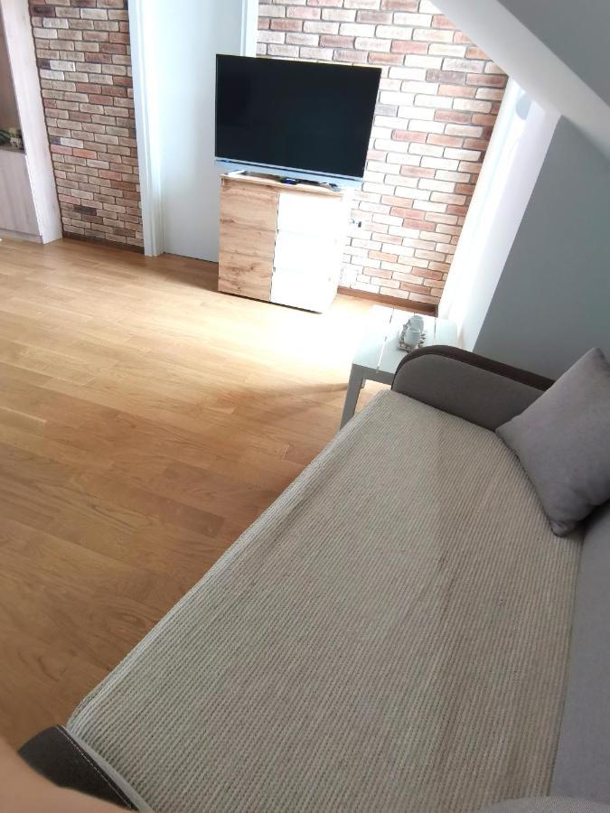 Appartement Stan Na Dan M à Novi Sad Extérieur photo