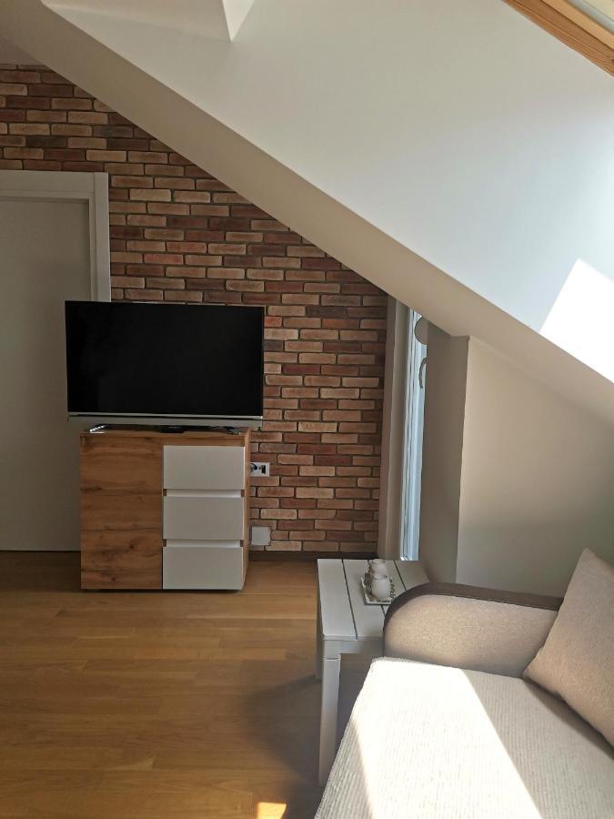 Appartement Stan Na Dan M à Novi Sad Extérieur photo