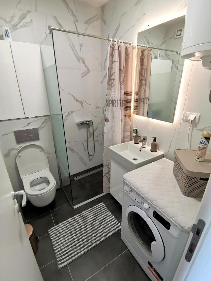 Appartement Stan Na Dan M à Novi Sad Extérieur photo