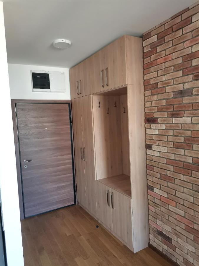 Appartement Stan Na Dan M à Novi Sad Extérieur photo